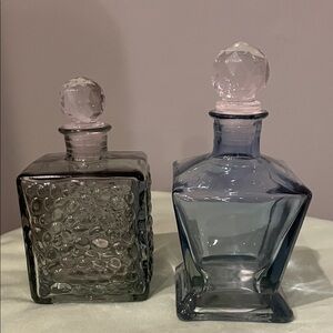 Elegant Glass Decanter Set - deep Blue like new